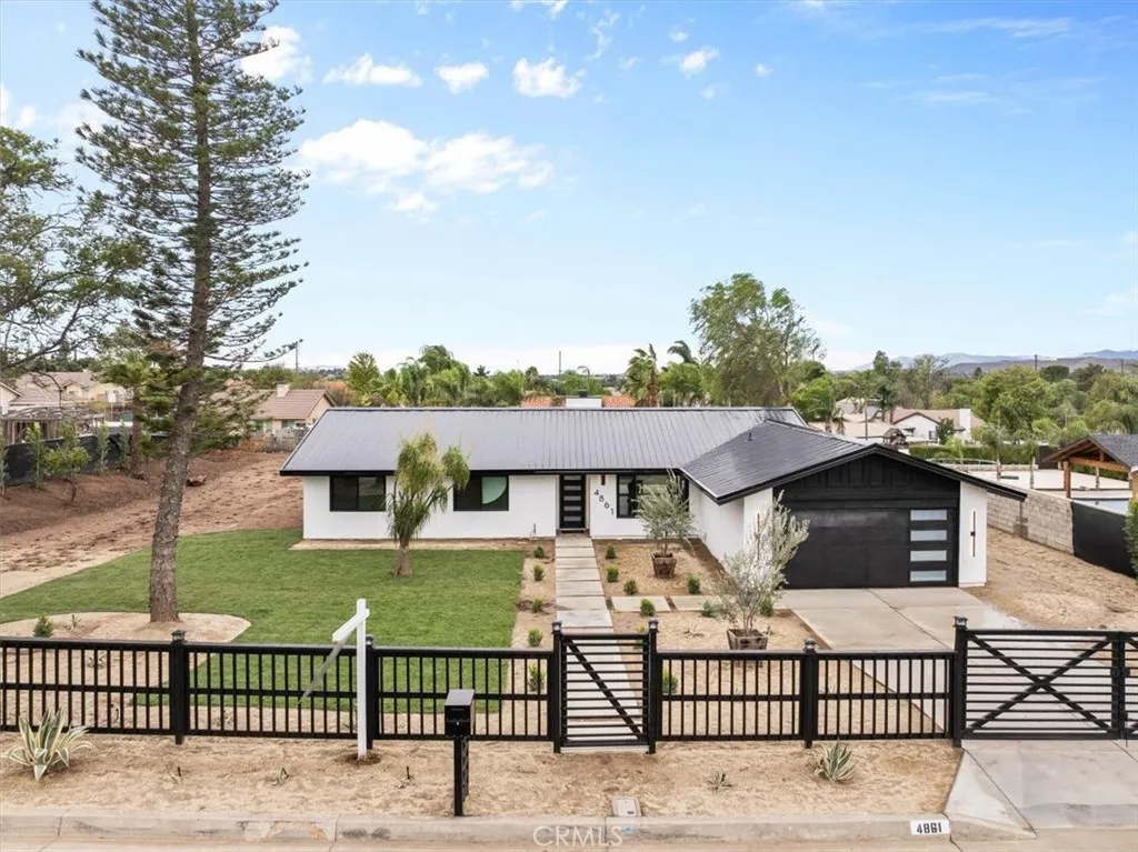 4861 Brookhill, Jurupa Valley, California 92509 home-pic-31