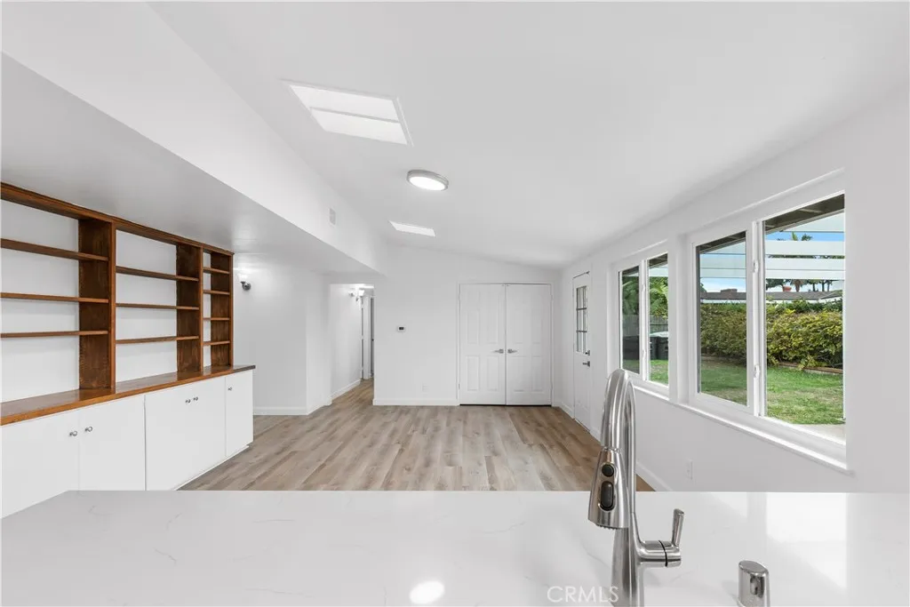 2371 Rutgers, Costa Mesa, California 92626 home-pic-7