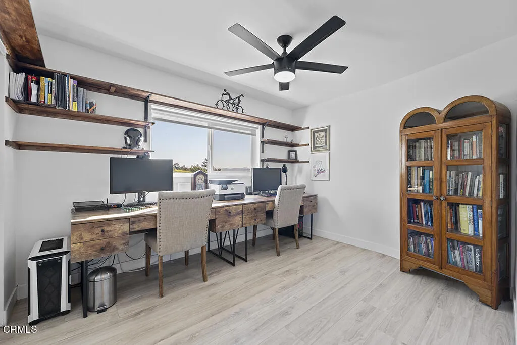 542 San Clemente Way, Camarillo, California 93010 home-pic-24