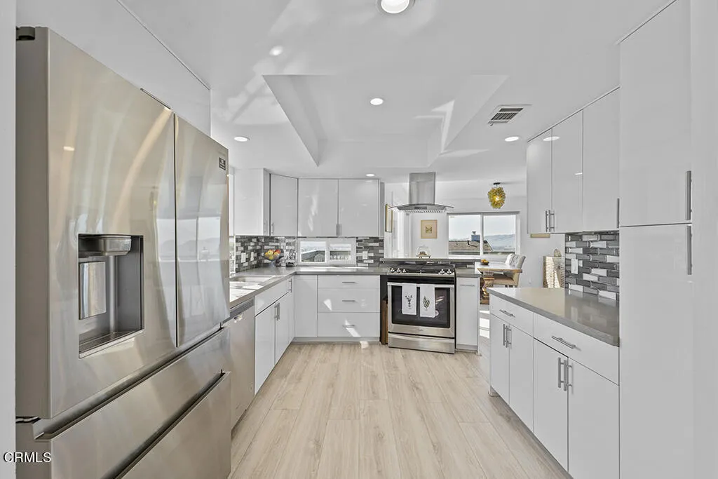 542 San Clemente Way, Camarillo, California 93010 home-pic-7