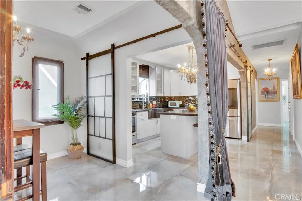 3629 Sierra Vista, Glendale, California 91208 home-pic-4