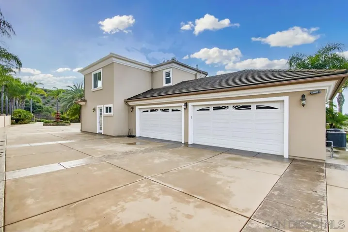 30270 Montrachet St, Bonsall, California 92003