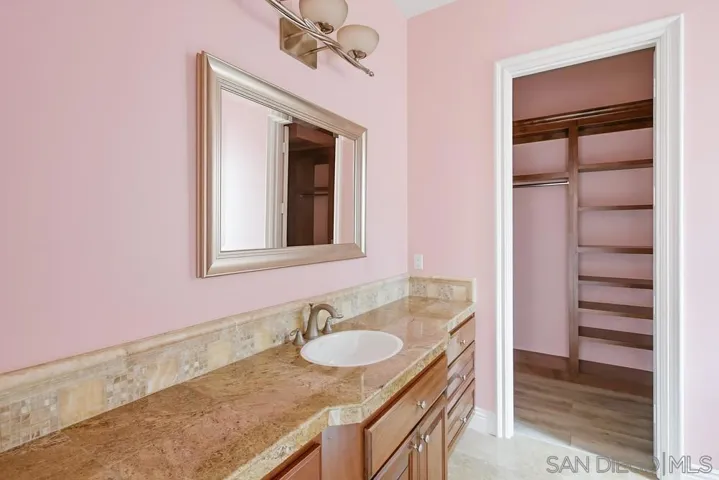 30270 Montrachet St, Bonsall, California 92003
