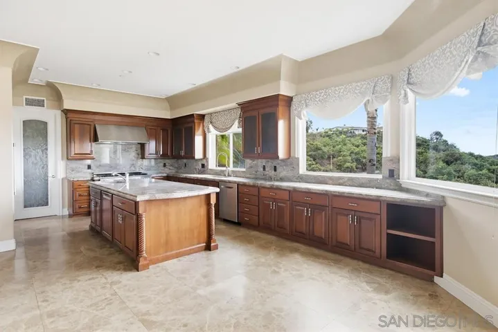 30270 Montrachet St, Bonsall, California 92003