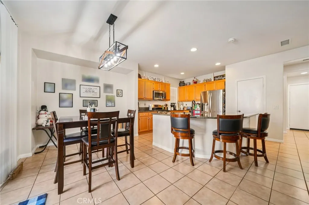 1379 Grapeseed, Beaumont, California 92223 home-pic-8
