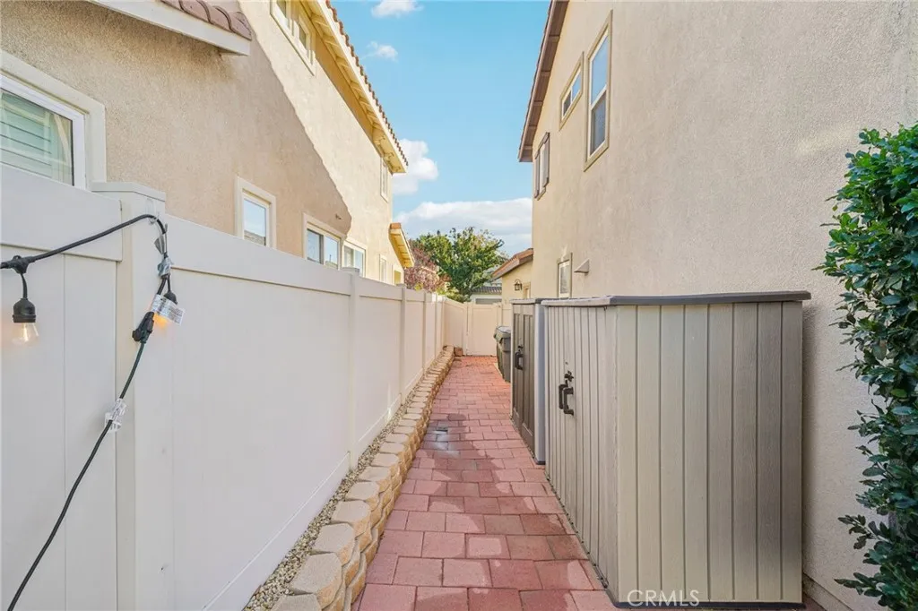 1379 Grapeseed, Beaumont, California 92223 home-pic-23