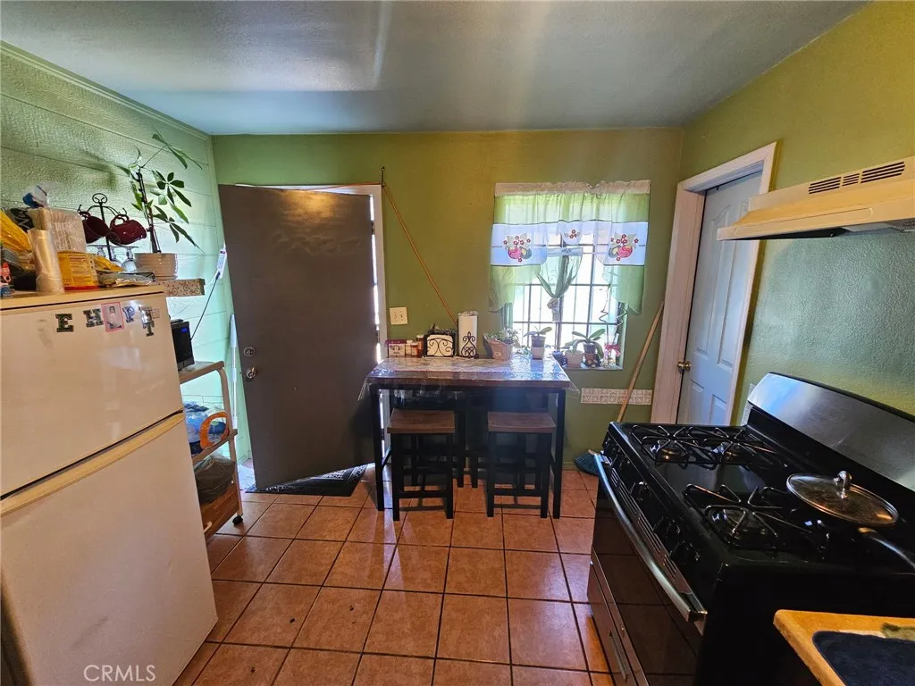 351 E 92nd, Los Angeles, California 90003 home-pic-11