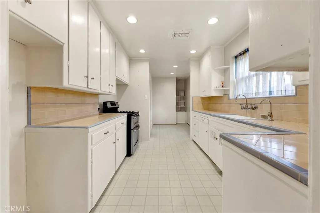 1605 Santa Rosa, Glendale, California 91208 home-pic-7