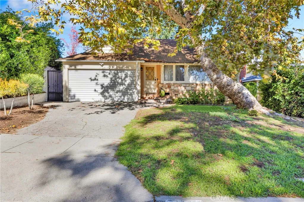 1605 Santa Rosa, Glendale, California 91208 home-pic-1