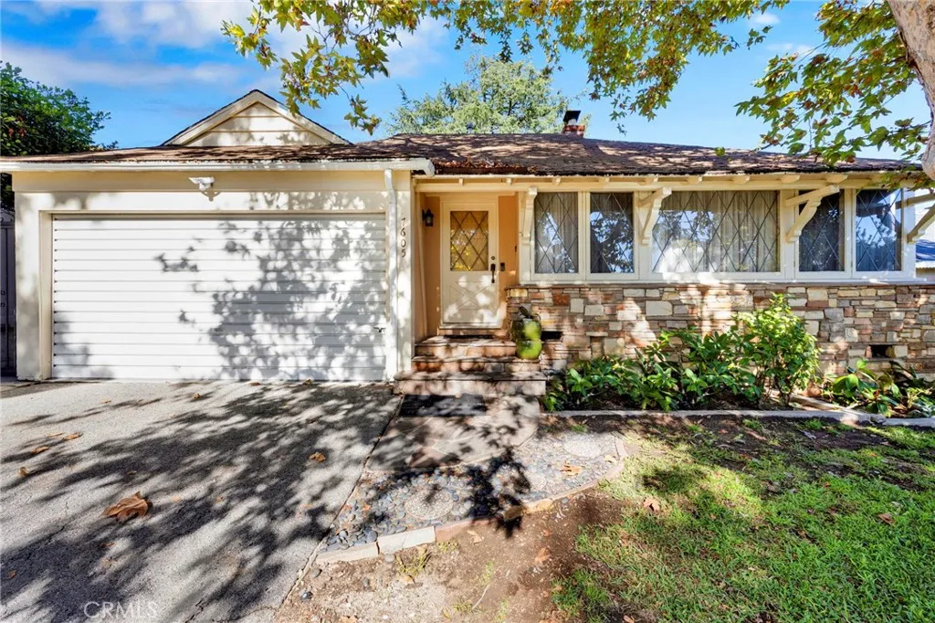 1605 Santa Rosa, Glendale, California 91208 home-pic-2
