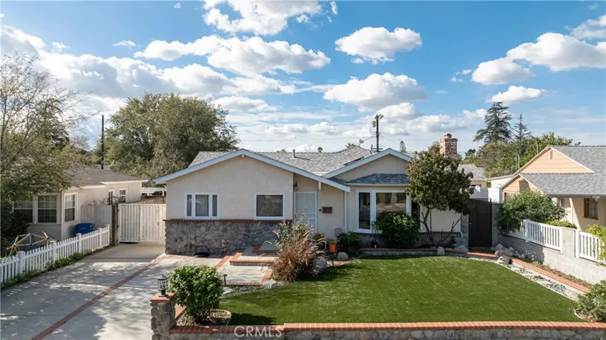 6229 Klump Avenue, North Hollywood, California 91606