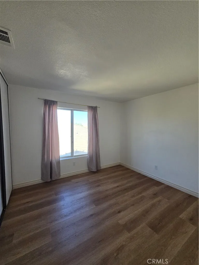 12334 Navajo, Victorville, California 92392 home-pic-28