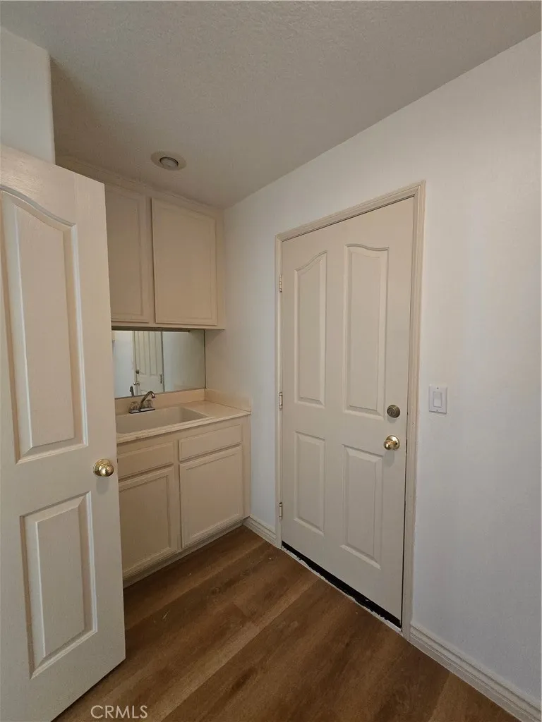 12334 Navajo, Victorville, California 92392 home-pic-18