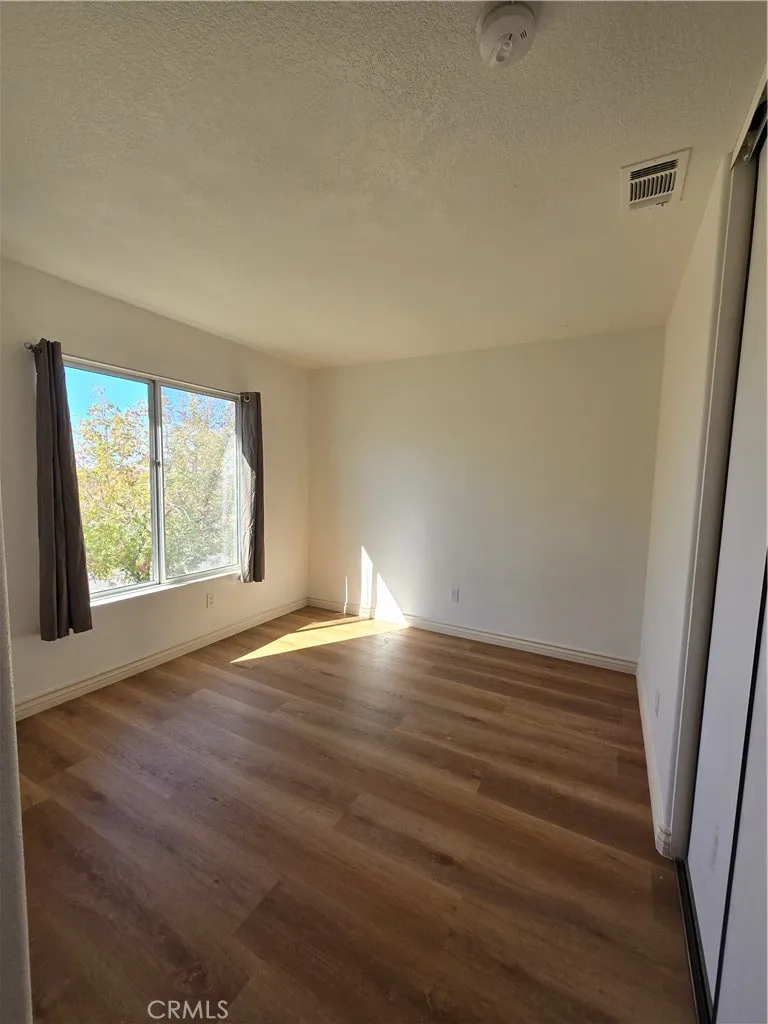 12334 Navajo, Victorville, California 92392 home-pic-30
