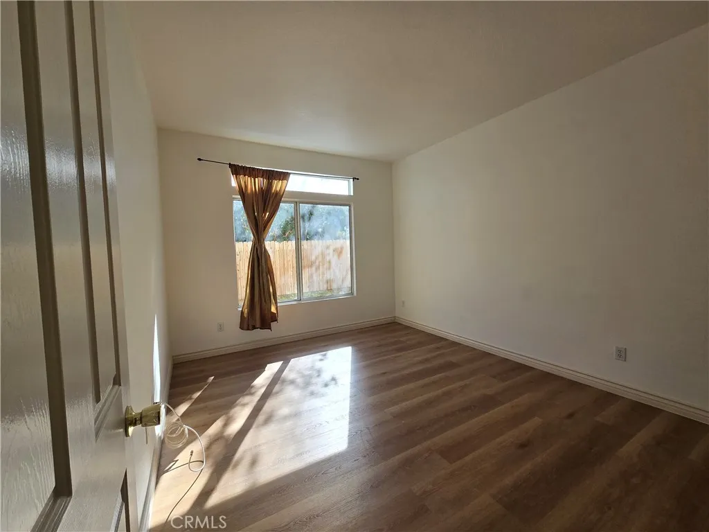 12334 Navajo, Victorville, California 92392 home-pic-15