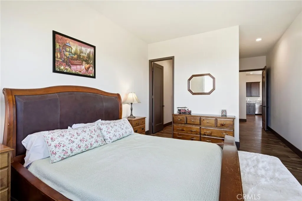 39472 Vista Del Bosque, Murrieta, California 92562 home-pic-21