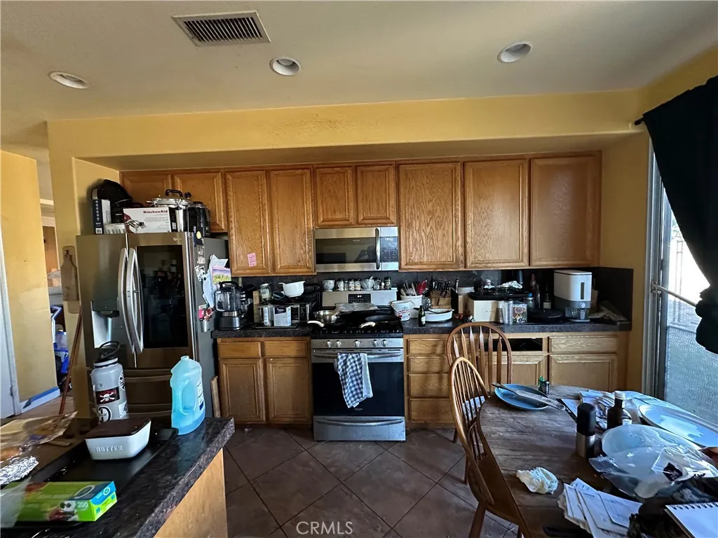 4815 Creekway Ln, Riverside, California 92505 home-pic-8