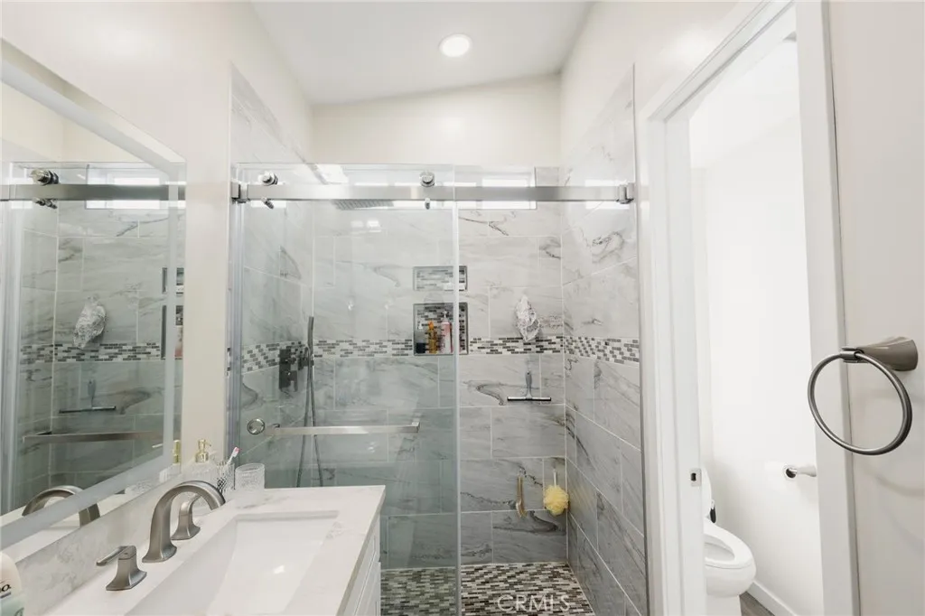 4284 Dwight, San Diego, California 92105 home-pic-13