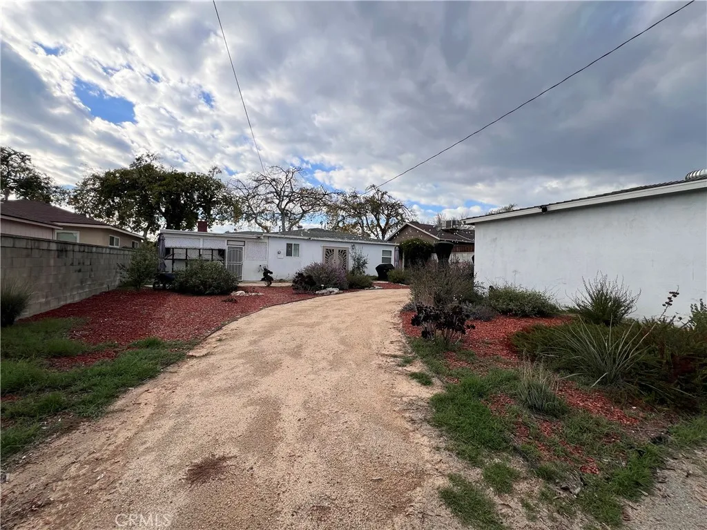 1188 N 3rd, Upland, California 91786 home-pic-5
