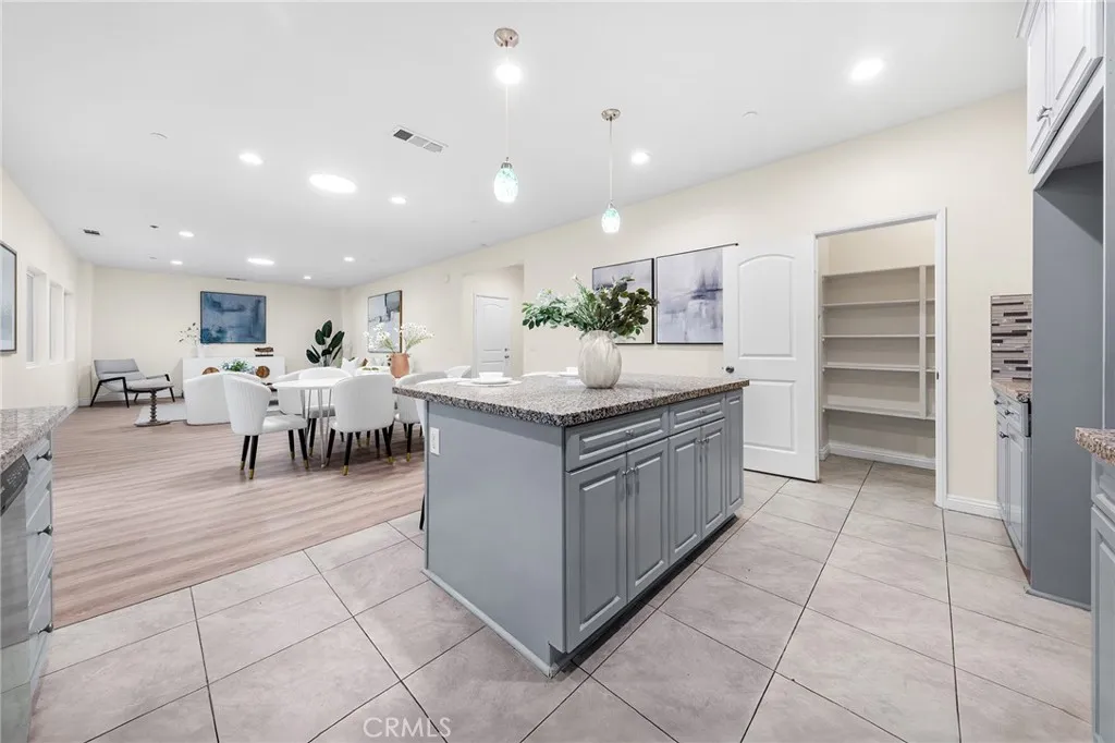 3262 S Portsmouth, Ontario, California 91761 home-pic-27