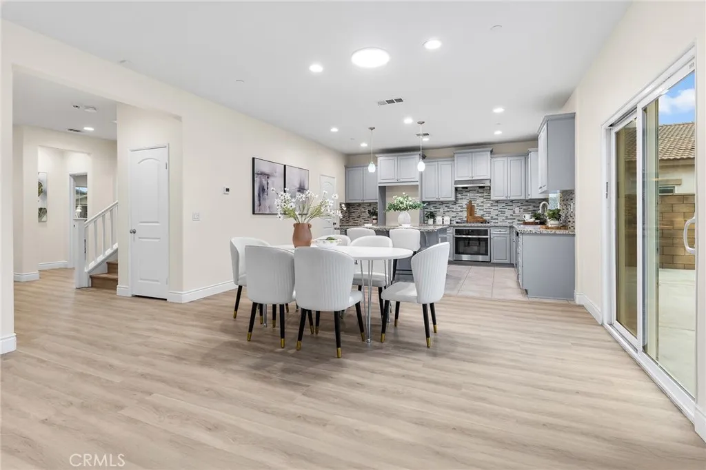 3262 S Portsmouth, Ontario, California 91761 home-pic-20