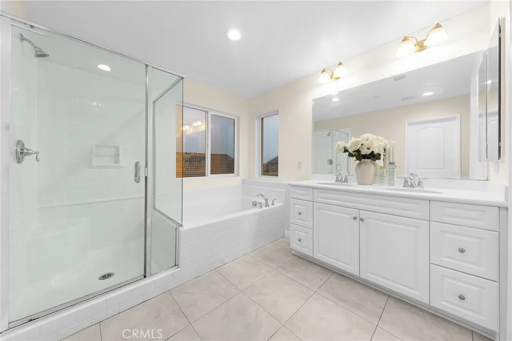 3262 S Portsmouth, Ontario, California 91761 home-pic-47