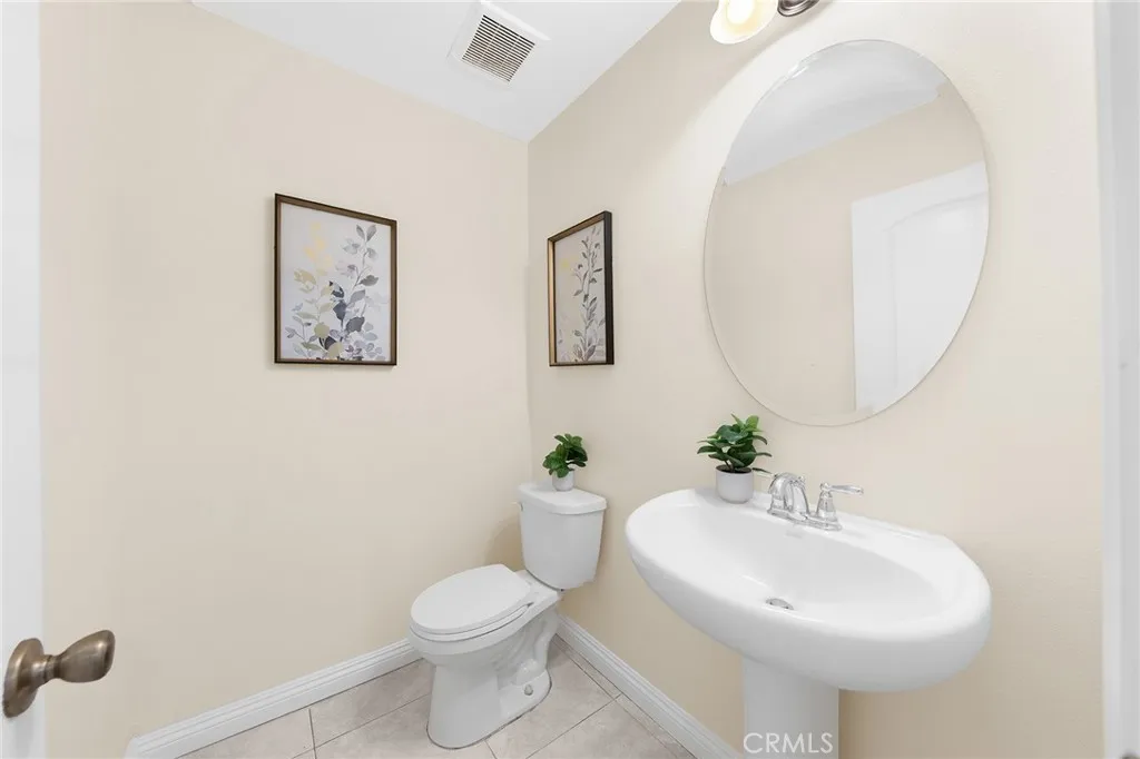 3262 S Portsmouth, Ontario, California 91761 home-pic-28