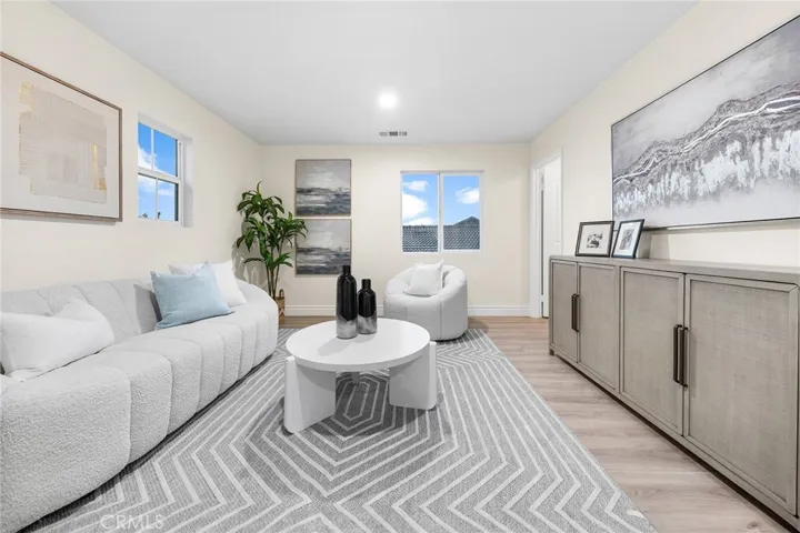 3262 S Portsmouth, Ontario, California 91761