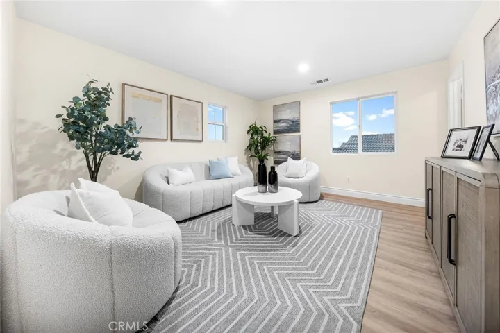 3262 S Portsmouth, Ontario, California 91761