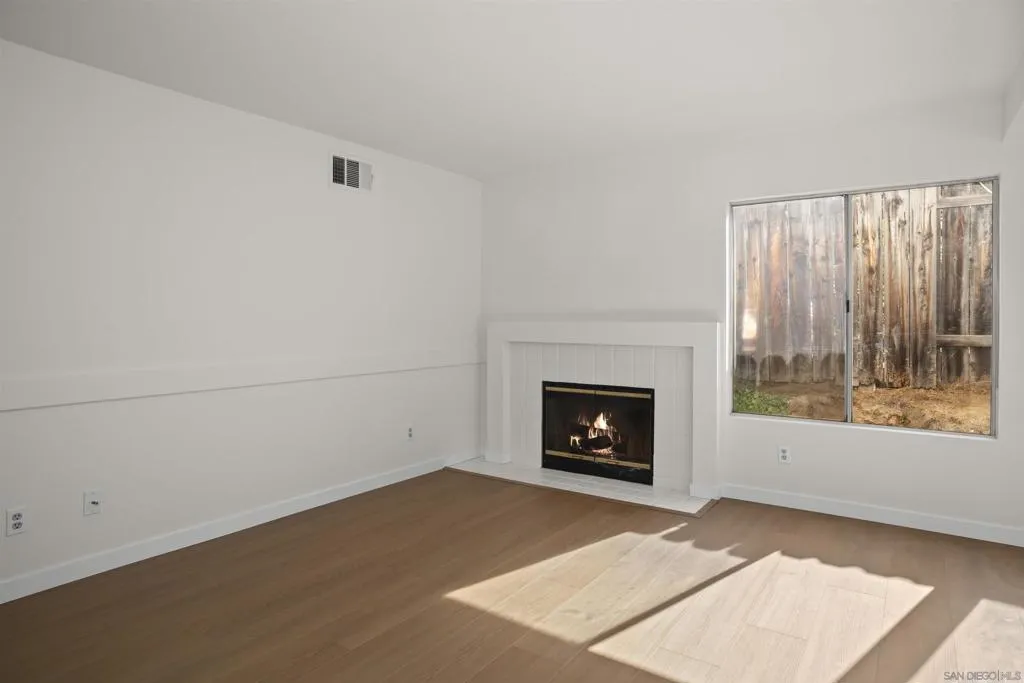 345 Paseo Marguerita, Vista, California 92084 home-pic-11