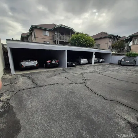 6 Carport Spaces