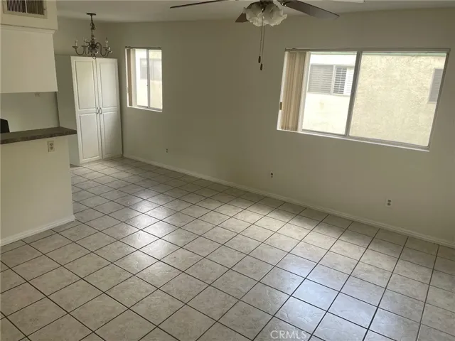 9740 Sepulveda Boulevard 18, North Hills, California 91343