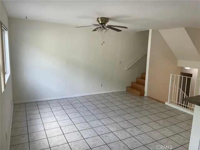 9740 Sepulveda Boulevard 18, North Hills, California 91343