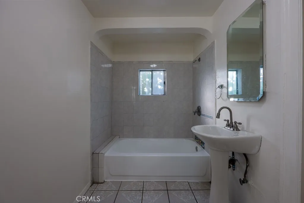 3316 112th W, Inglewood, California 90304 home-pic-8