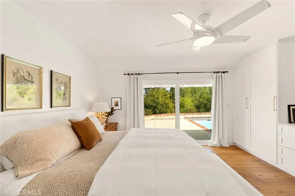 23843 Crosson Drive, Woodland Hills, California 91367 home-pic-17