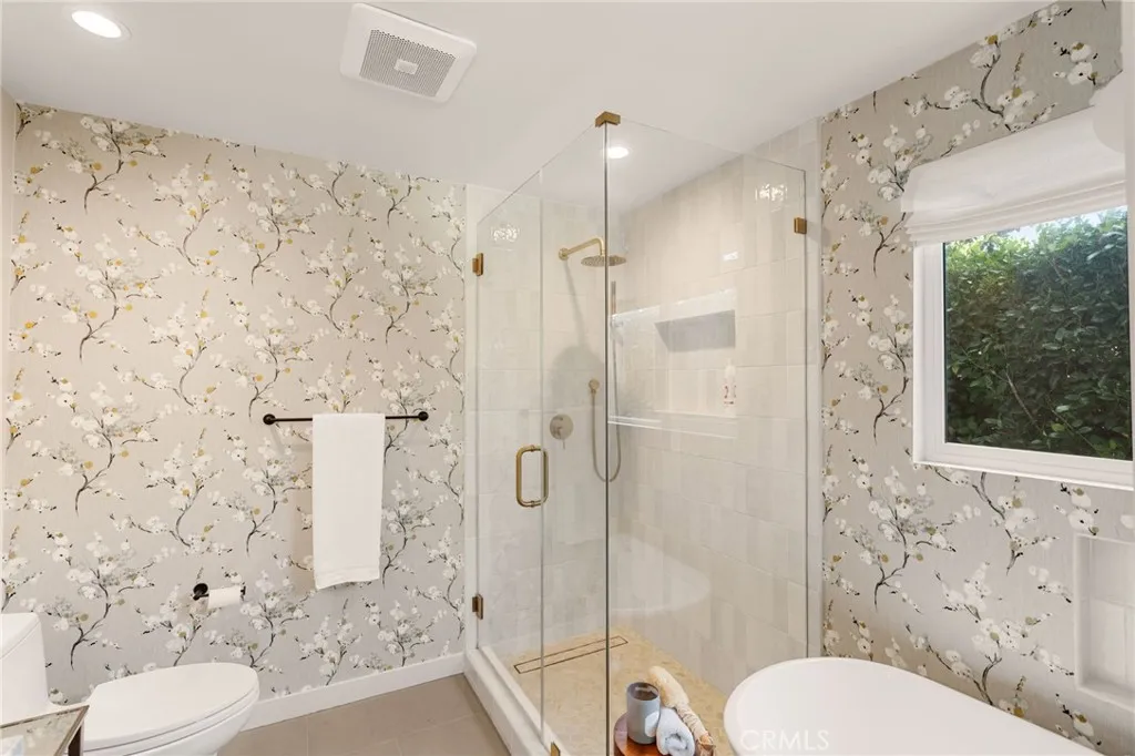 23843 Crosson Drive, Woodland Hills, California 91367 home-pic-21