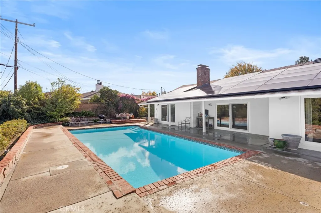 23843 Crosson Drive, Woodland Hills, California 91367 home-pic-24