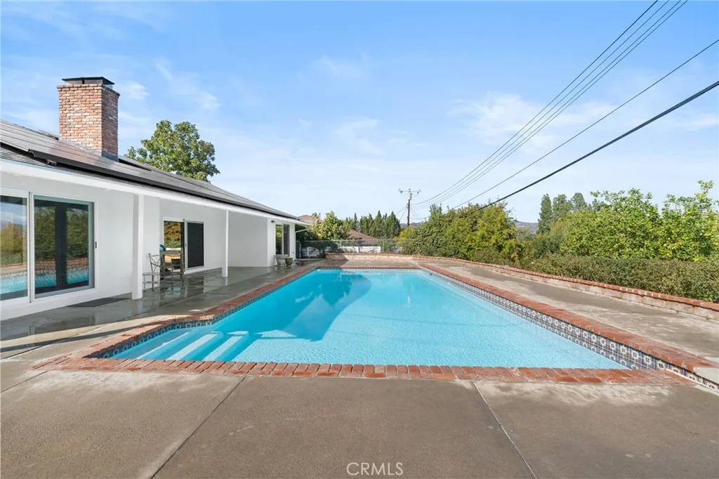23843 Crosson Drive, Woodland Hills, California 91367 home-pic-26