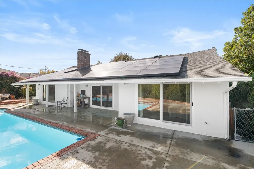 23843 Crosson Drive, Woodland Hills, California 91367 home-pic-27