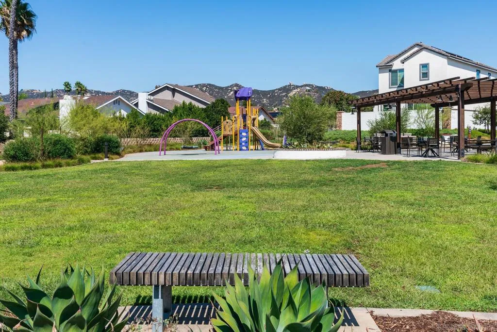 1091 Barry Pl, Escondido, California 92026 home-pic-37