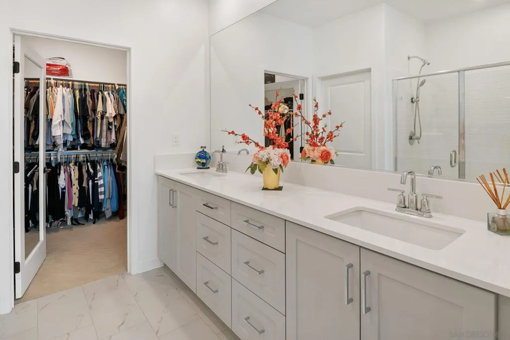 1091 Barry Pl, Escondido, California 92026 home-pic-13