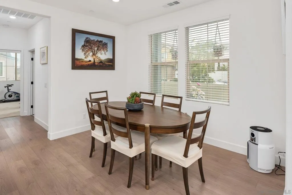 1091 Barry Pl, Escondido, California 92026 home-pic-9