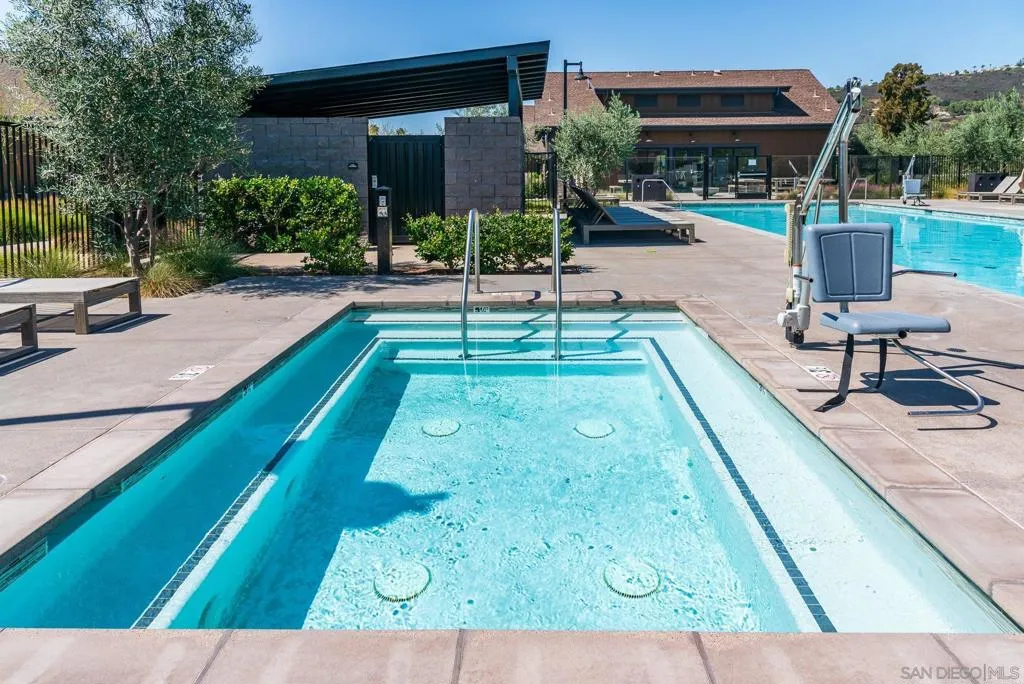 1091 Barry Pl, Escondido, California 92026 home-pic-32