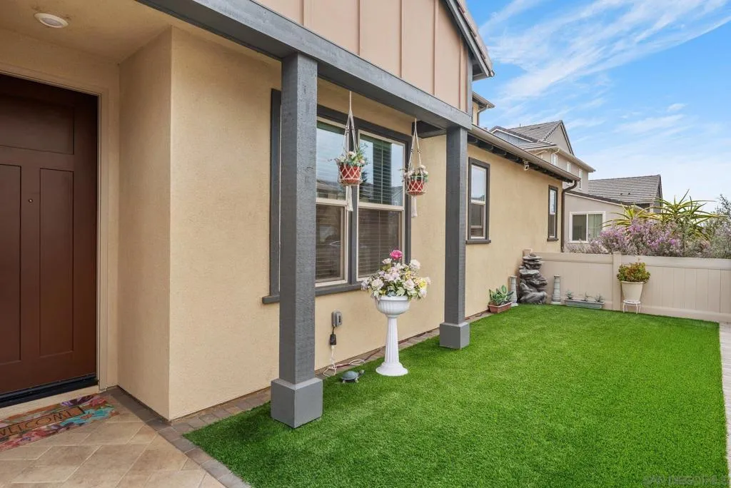 1091 Barry Pl, Escondido, California 92026 home-pic-28