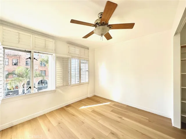Bedroom (reverse)