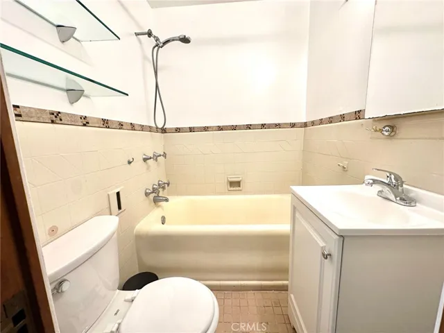 Full bathroom