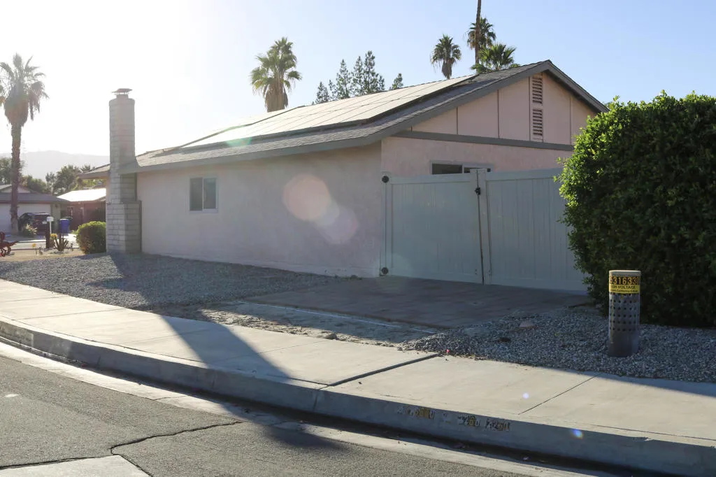 76550 Faber Circle, Palm Desert, California 92211 home-pic-3