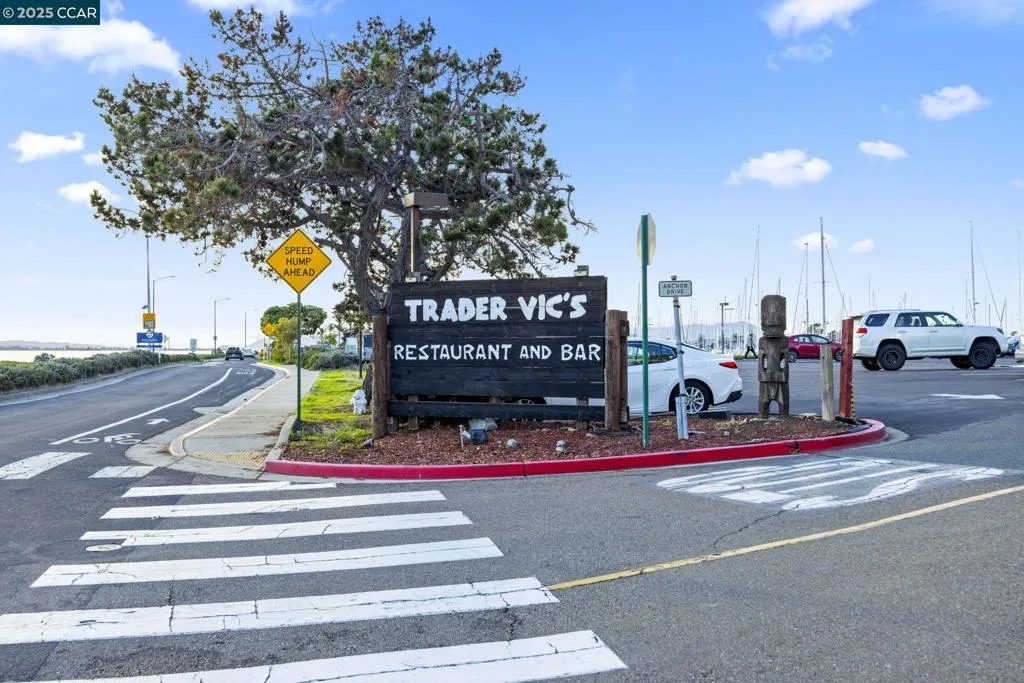 4 Commodore Drive D335, Emeryville, California 94608 home-pic-48