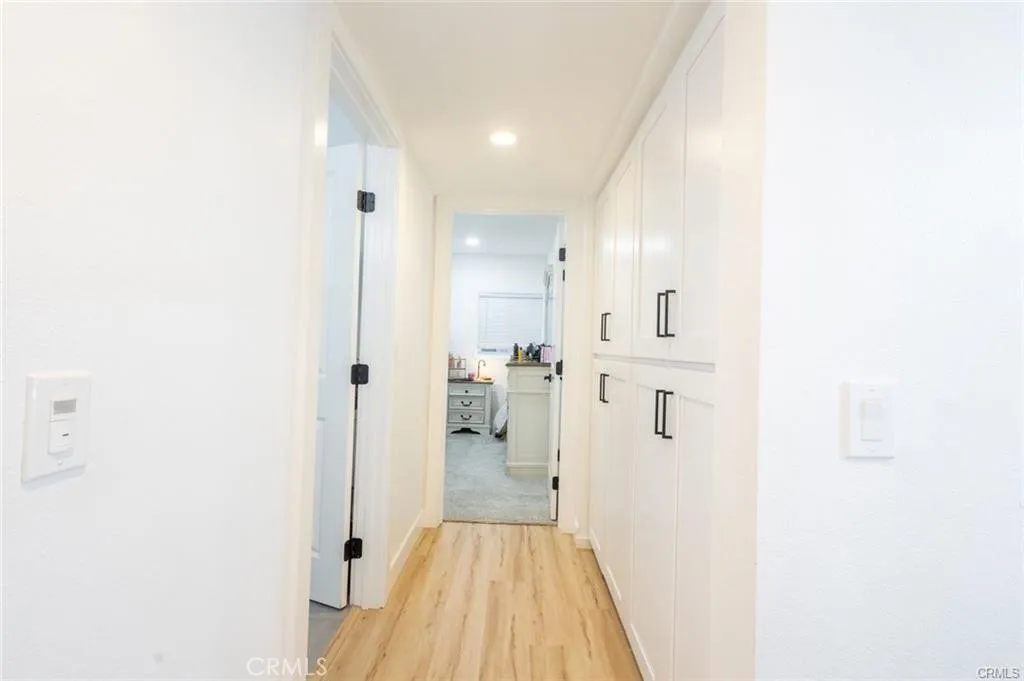 256 E Mission, Corona, California 92879 home-pic-10