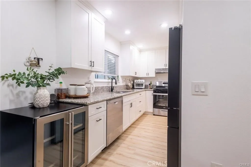256 E Mission, Corona, California 92879 home-pic-8